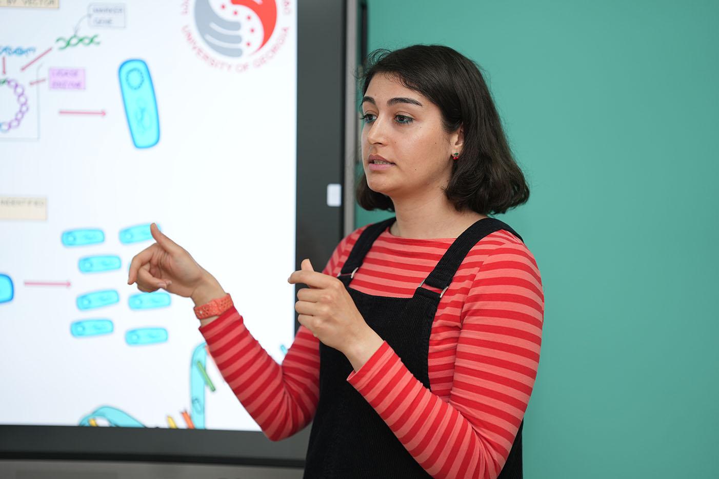 ბაქსვუდის სკოლის უფროსკლასელები საქართველოს უნივერსიტეტის მეცნიერებისა და ტექნოლოგიების სკოლას ესტუმრნენ